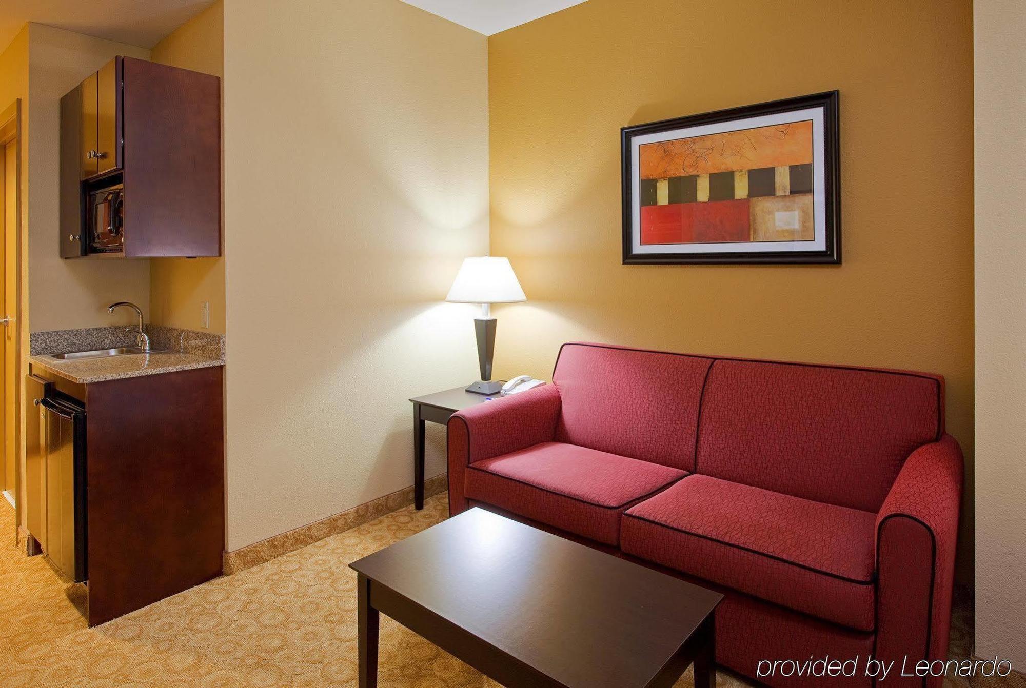 Holiday Inn Express Hotel & Suites Pensacola-West Navy Base By Ihg Beach Haven Rom bilde
