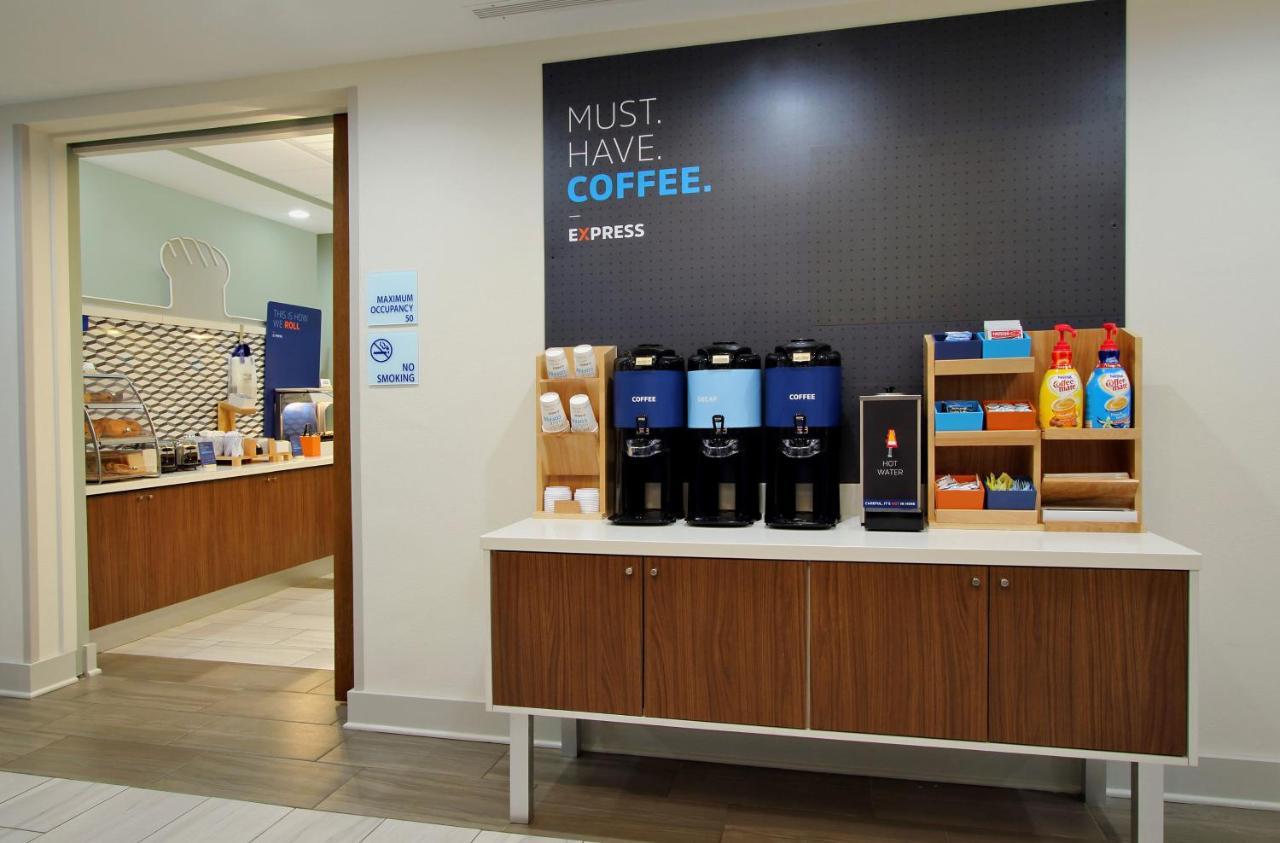 Holiday Inn Express Hotel & Suites Pensacola-West Navy Base By Ihg Beach Haven Eksteriør bilde